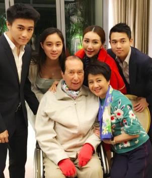 探索澳门跑狗图的历史演变，以841995与2019年的对比为例，澳门跑狗图的历史演变，从841995到2019年的对比探索