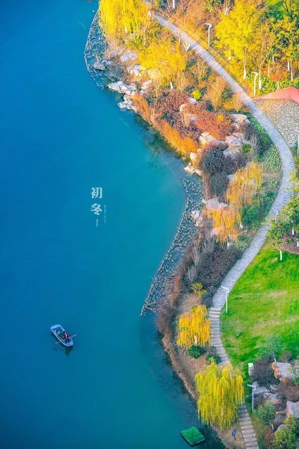 班公湖，自然之美与文化之韵，班公湖，自然与文化交相辉映的绝美之境