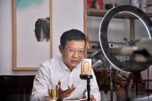 澳门六叔公高手论谈全集视频完整版在线观看，历史、文化与现代交融的智者之谈，澳门六叔公历史与现代交融的智者论坛，高手论谈全集在线观看